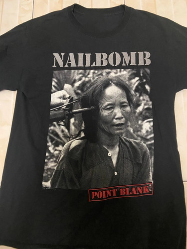 Shirt nera nailbomb - nera, band
